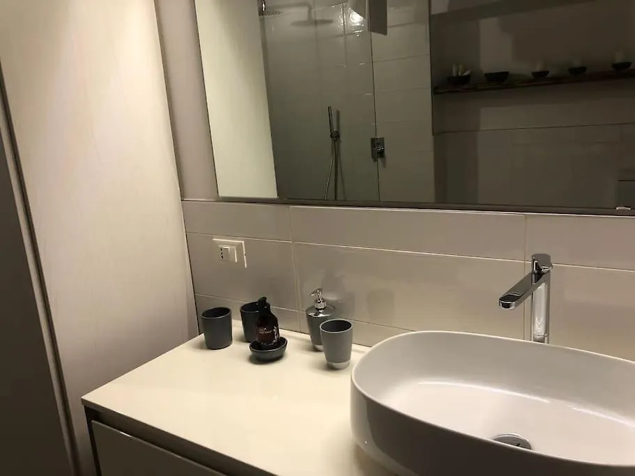 La Petite Maison - Two-Room Apartment Bergamo Italy