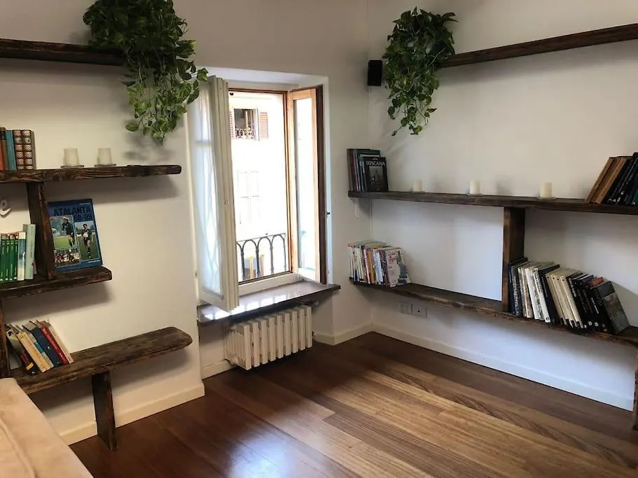 La Petite Maison - Two-Room Apartment Bergamo 0*,